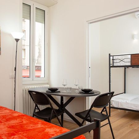 Klimt Central Station - Two Room Apartment Mailand Exterior foto