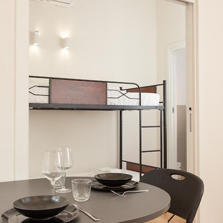Klimt Central Station - Two Room Apartment Mailand Exterior foto
