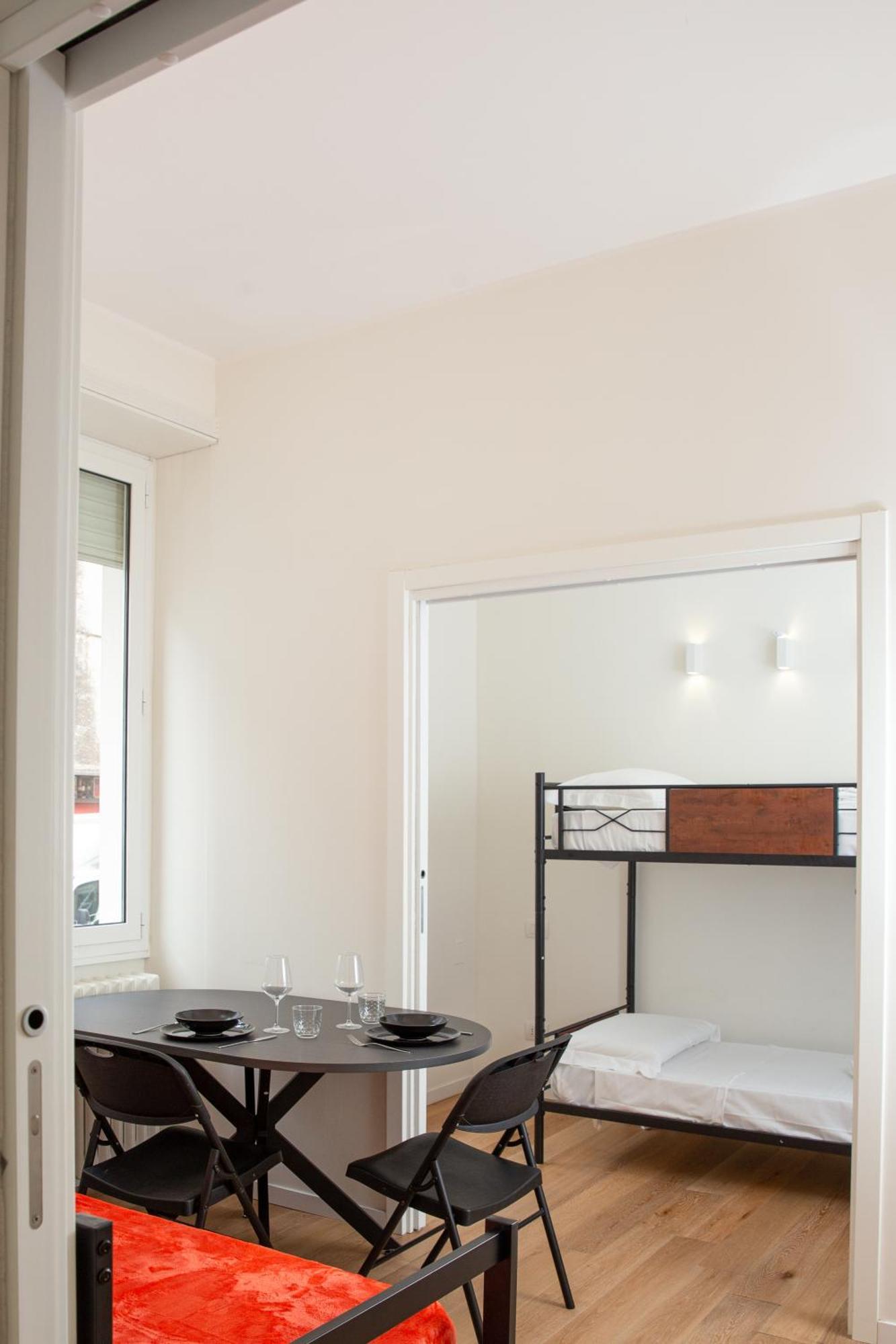Klimt Central Station - Two Room Apartment Mailand Exterior foto