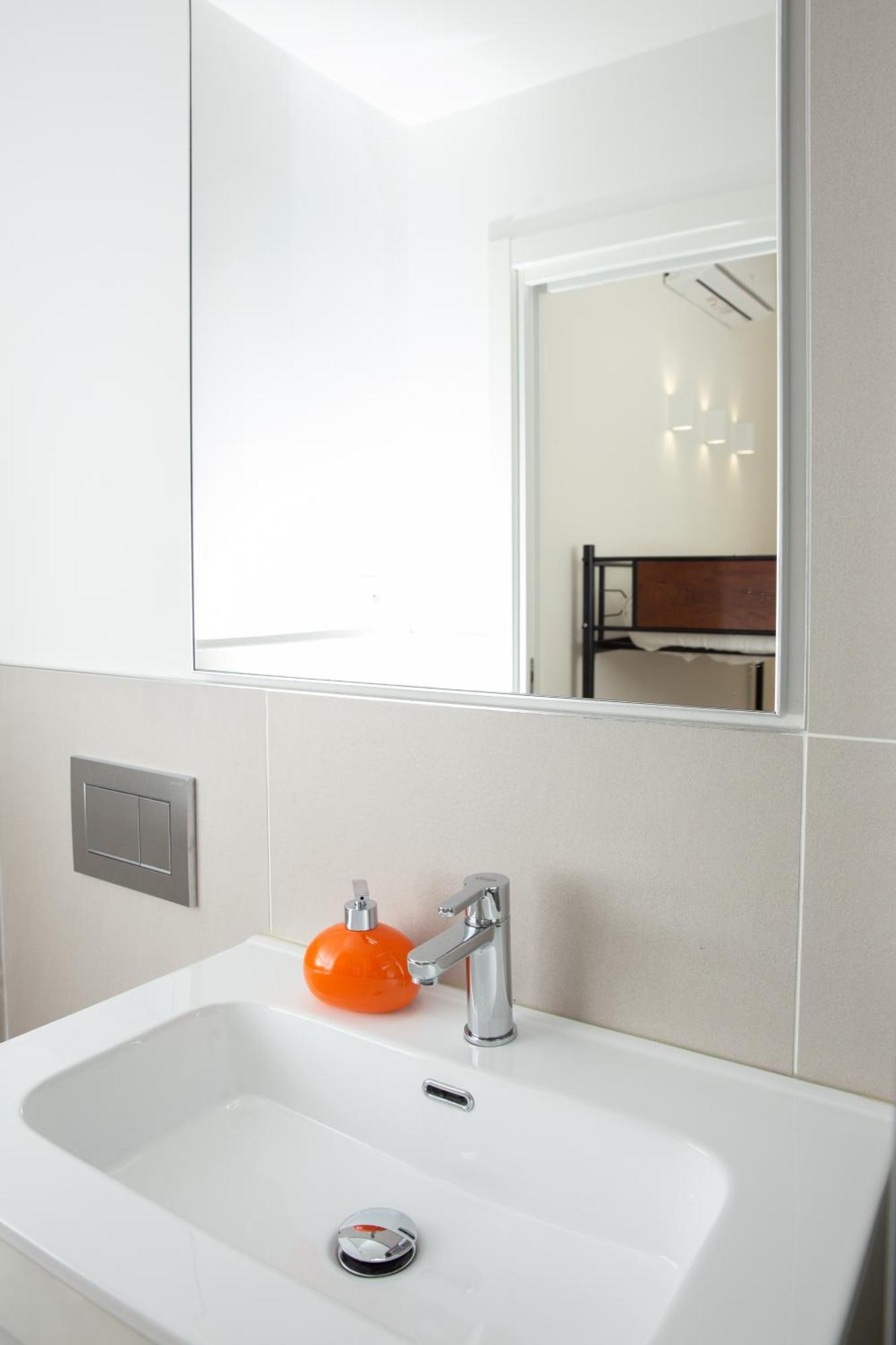 Klimt Central Station - Two Room Apartment Mailand Exterior foto